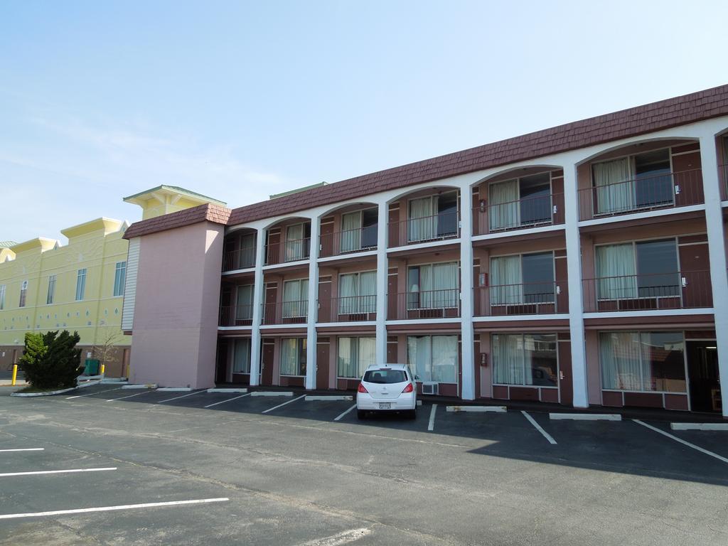 Sunshine Inn & Suites เวอร์จิเนียบีช ภายนอก รูปภาพ